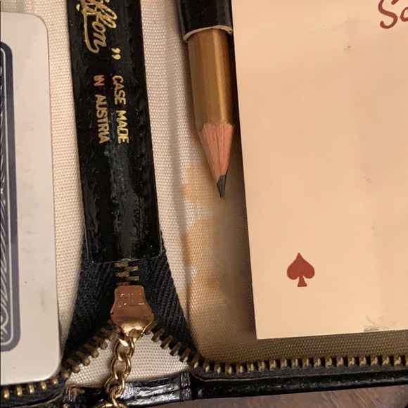 Vintage Griffon Leather Zip Case for Playing cards - Picture 10 of 14